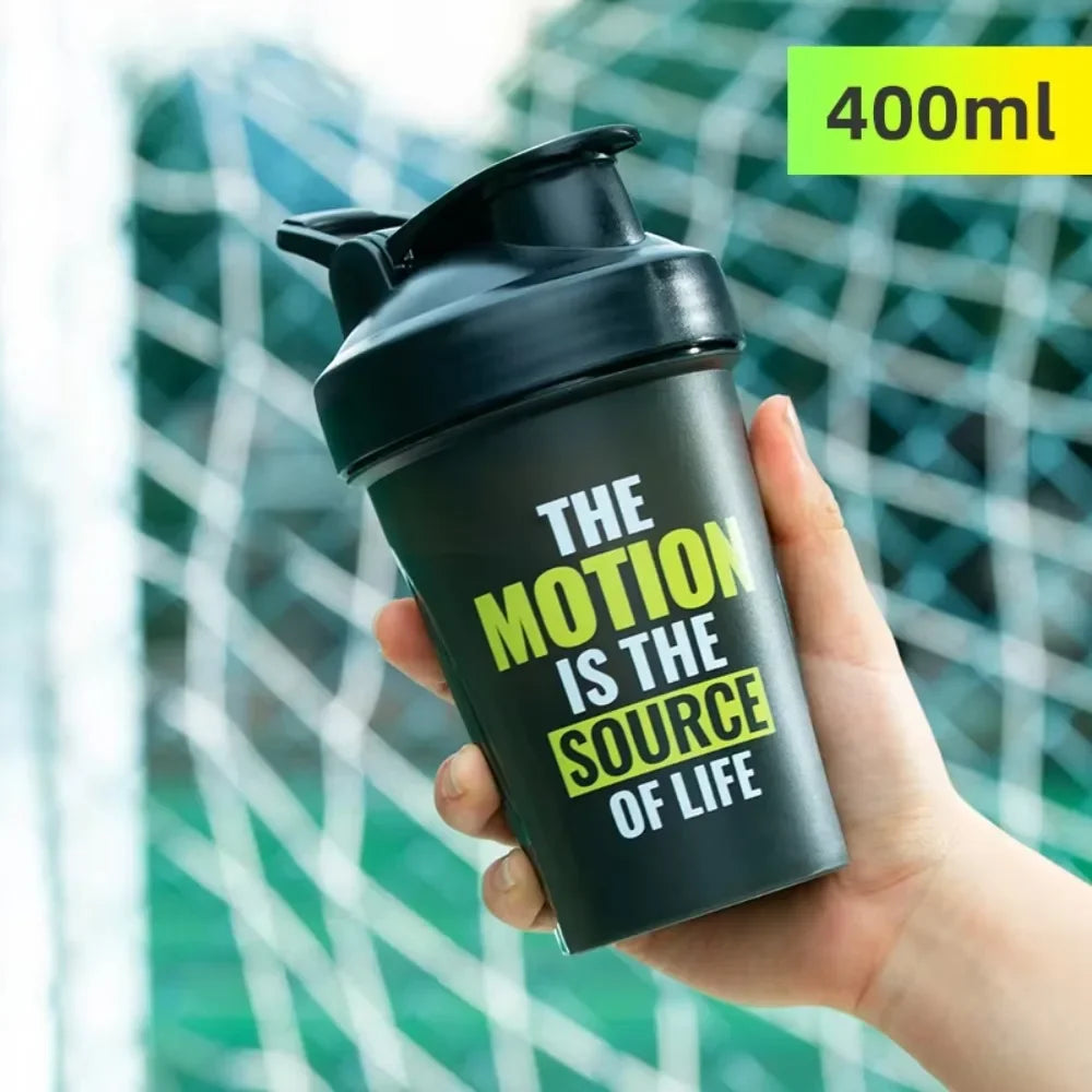 Bouteille shaker portable avec graduations pour substitut de repas protéiné