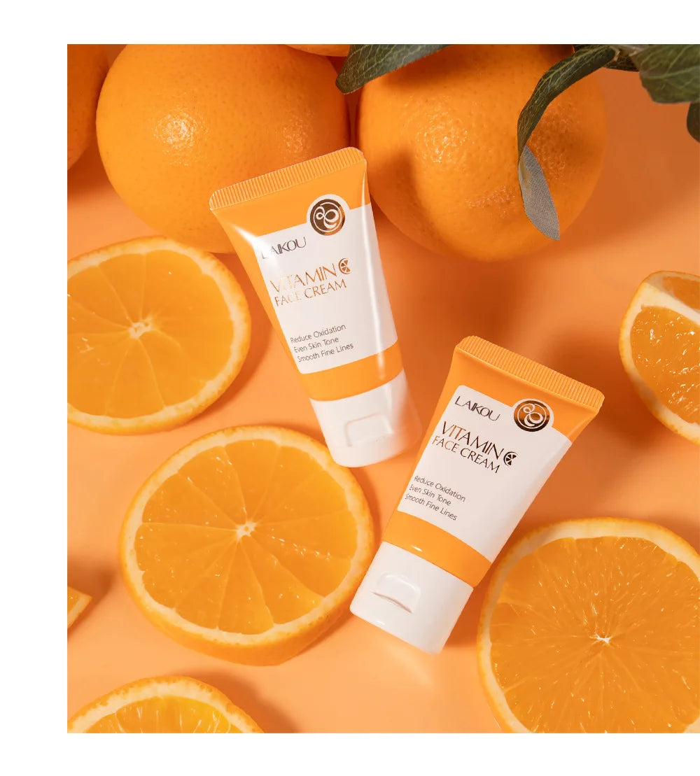 LAIKOU Crème Visage Vitamine C Hydratante Nourrissante Crèmes Sakura Japonaises Uniformise le Teint Produit de Soin du Visage Beauté