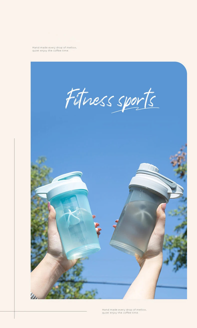Bouteille d'eau de sport Shake Cup, tasse à boire créative en plastique, tasse de mélange à haute capacité pour poudre de protéines, lactosérum, milkshake