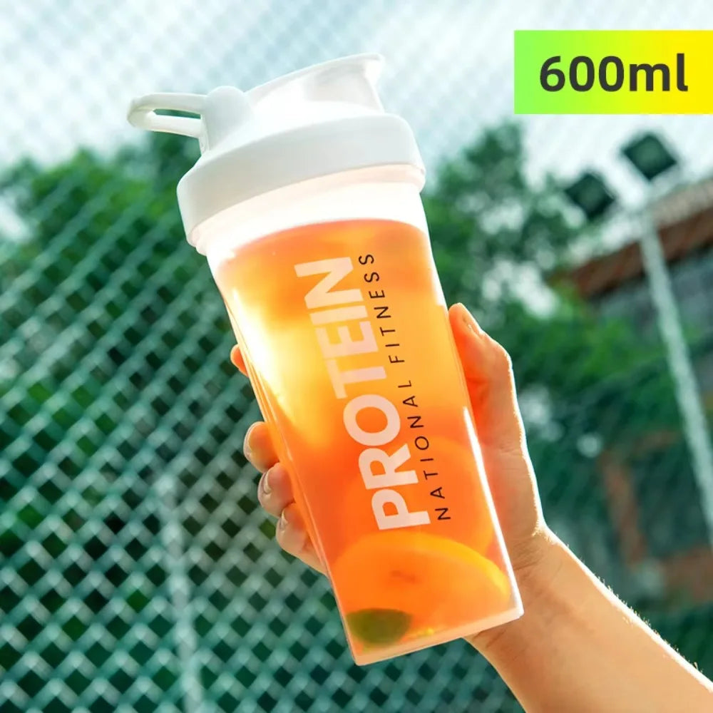 Bouteille shaker portable avec graduations pour substitut de repas protéiné